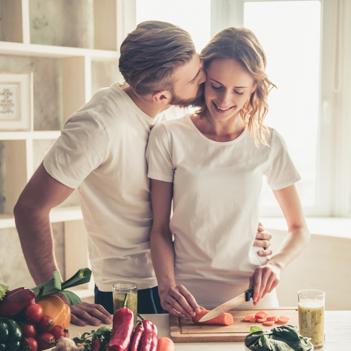 Top 8 Vegan Valentine’s Day Gifts For Her In 2023